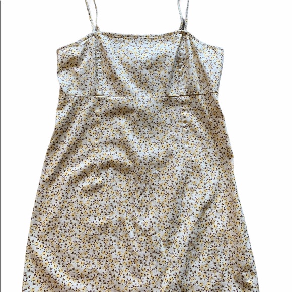 wild fable Dresses & Skirts - Wild Fable YELLOW Spaghetti Strap Summer Dress